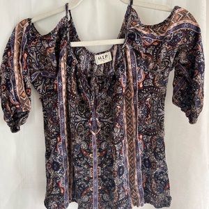 woman paisley cut off the shoulder top! in good condition